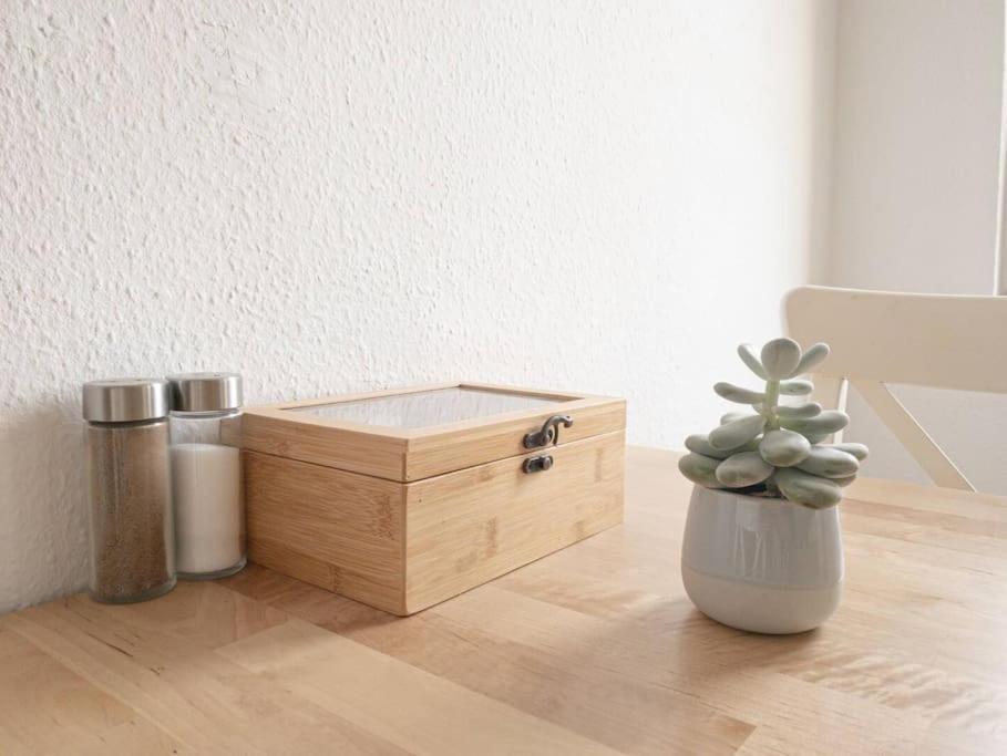 Schoene Ferienwohnung Mit Blick Ueber Stadtwald Leipzig Eksteriør billede