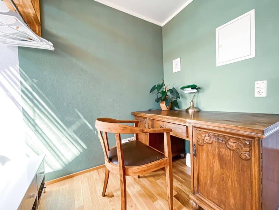 Schoene Ferienwohnung Mit Blick Ueber Stadtwald Leipzig Eksteriør billede